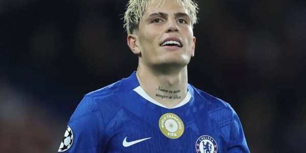 6场0球0助攻！加纳乔沦为蓝军水货 表现不及青训小将