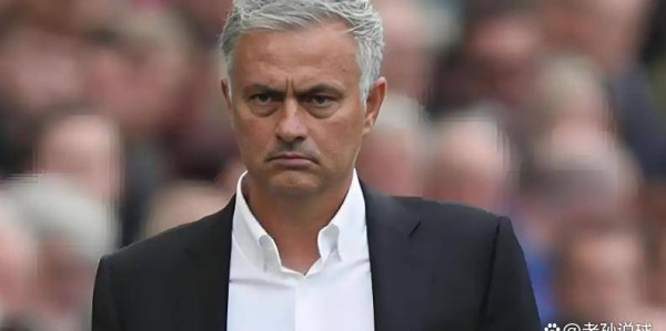 下课警报拉响！穆里尼奥再遭解约，亚洲执教梦碎，只剩嘴仗可打？