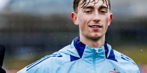 欧冠冠军即将买下7000万新中卫：樱桃出品新人，比怀森天赋还高